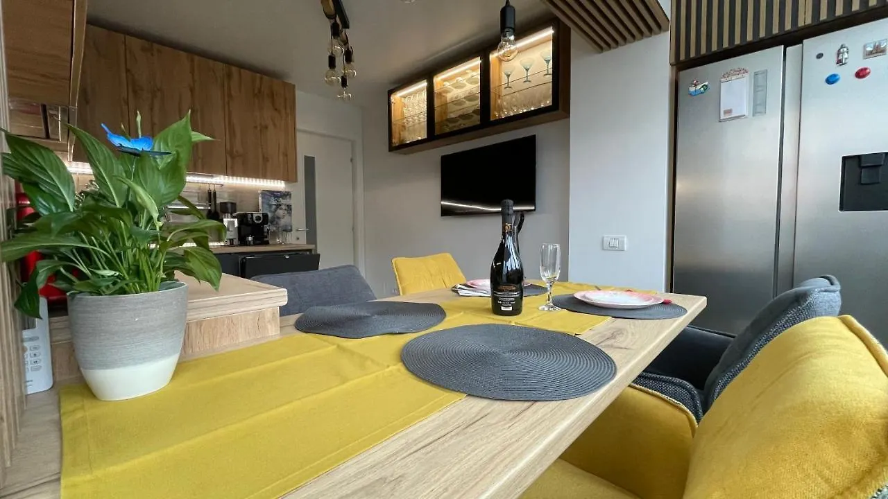Luxury Apart Dorobanti بوخارست شقة